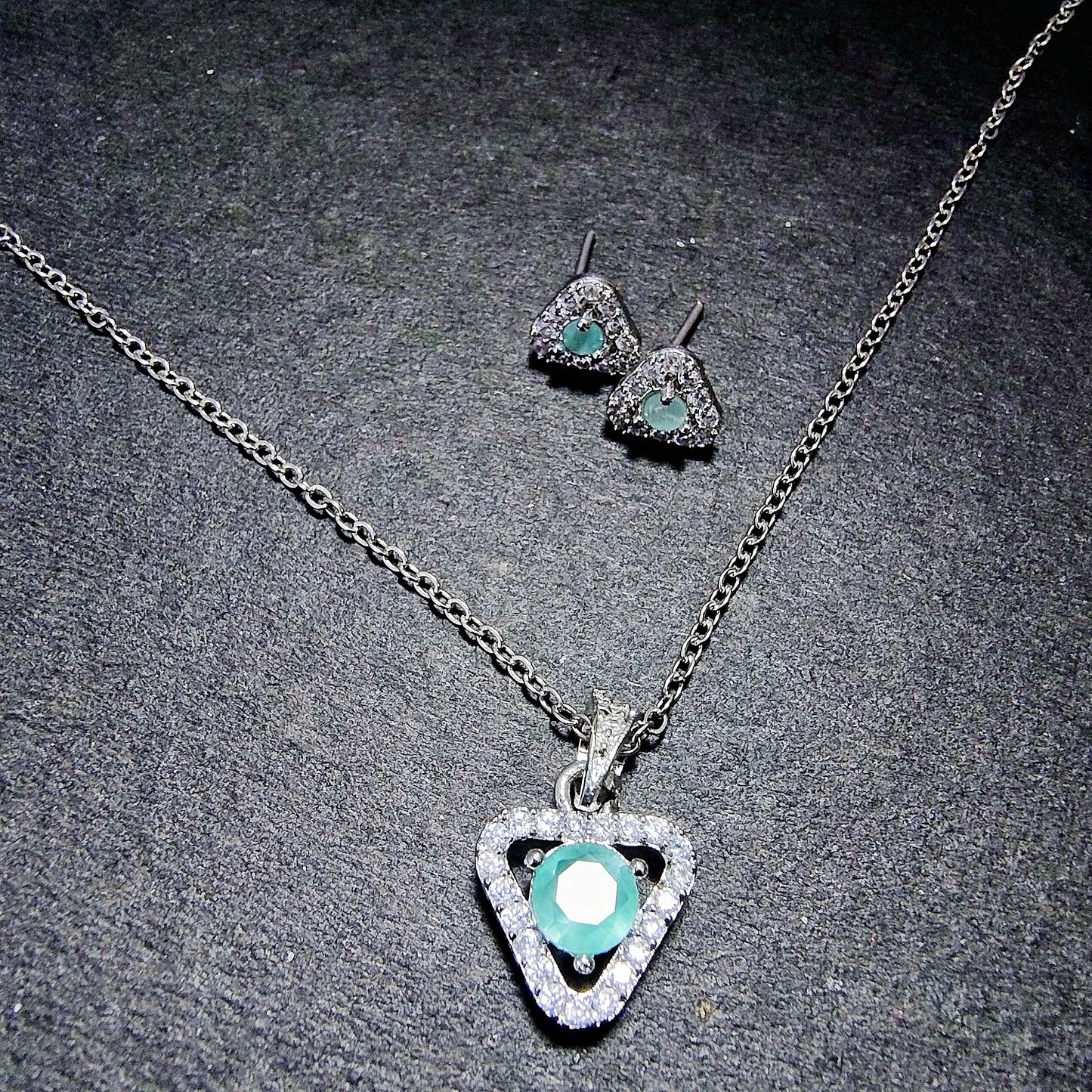 Aqua Radiance Triangle Pendant Set