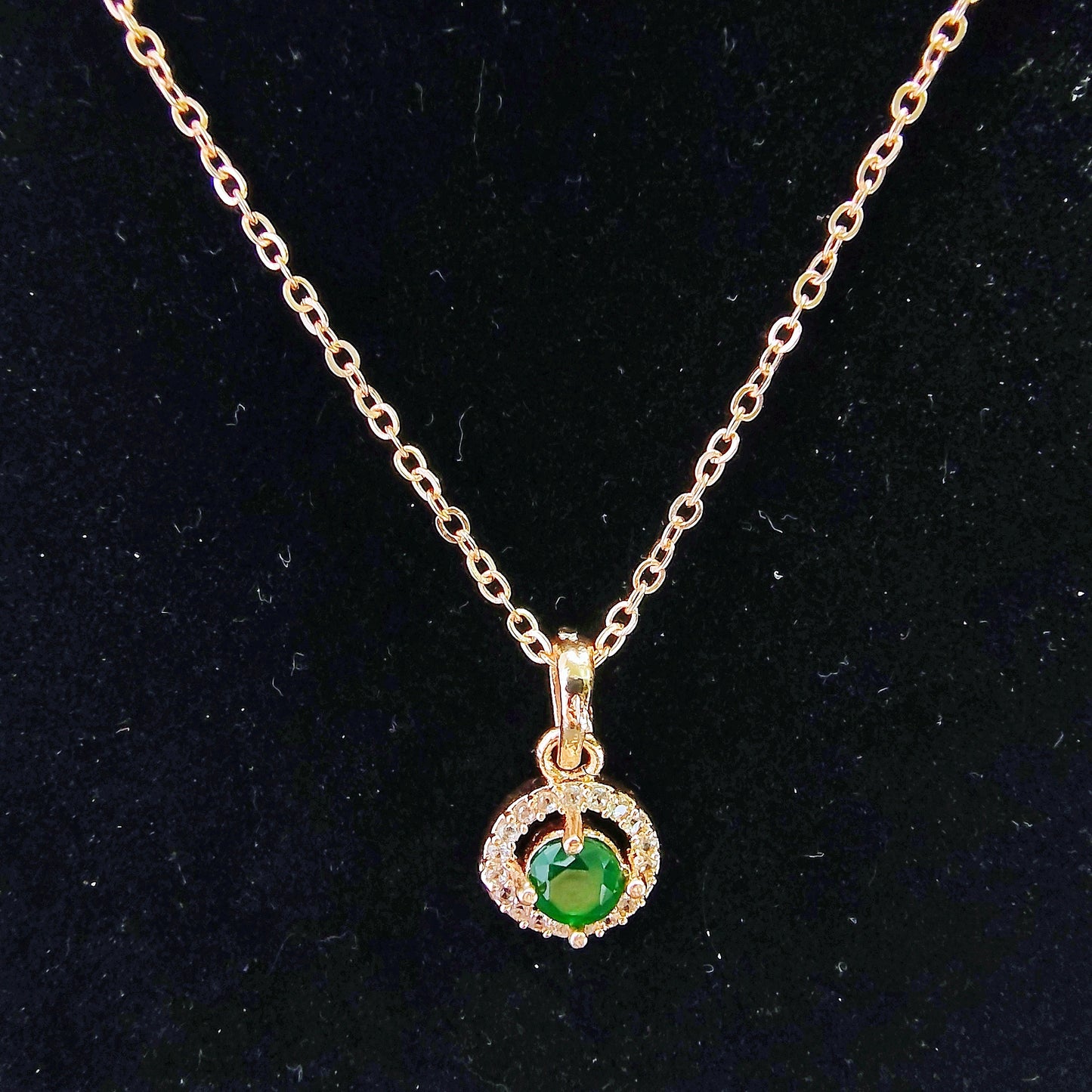 Emerald Green Stone Necklace & Stud Earrings Set