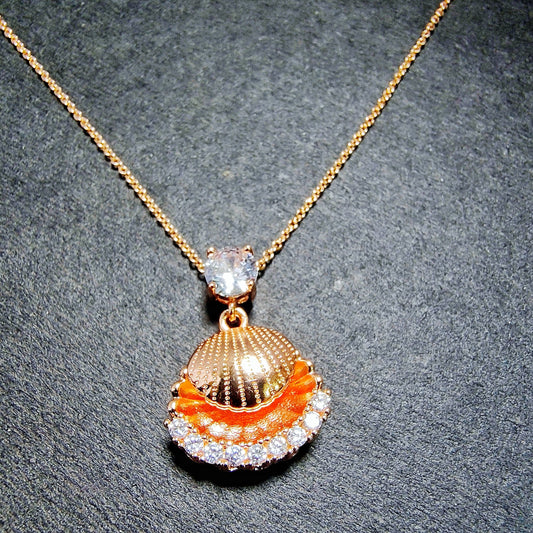 Golden Seashell Charm Pendant