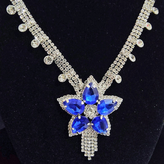 Glamorous Sapphire Blue Stone Jewelry Set